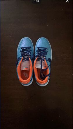 Nike dunks size 10