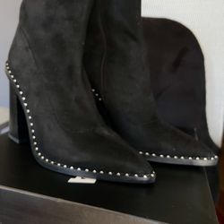 Black Booties -FashionNova