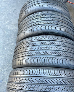 235:50R19 continental tires usadas en perfecta condición 80%life