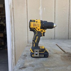 Dewalt 20v Drill With One Battery 