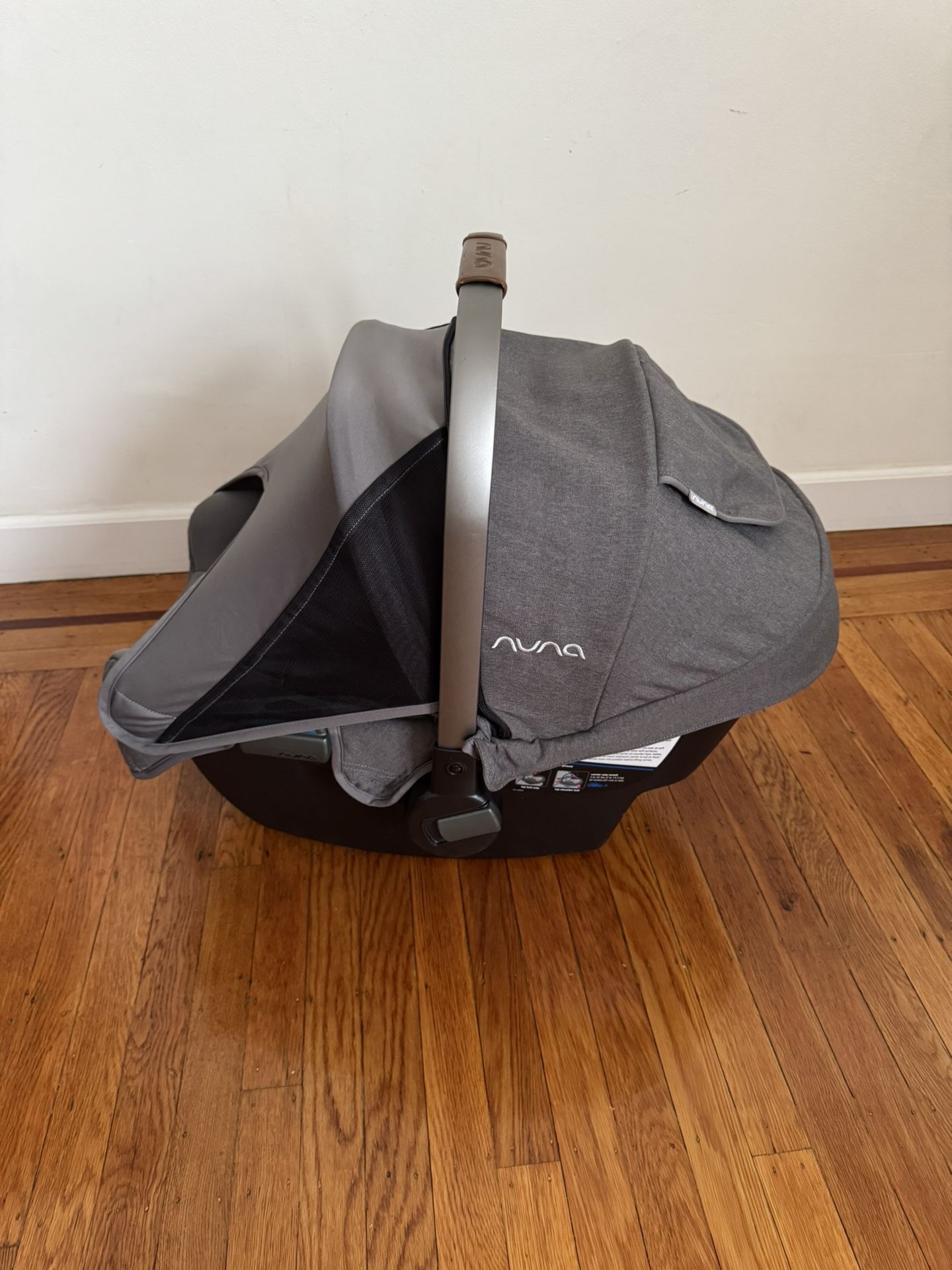 Nuna Pipa Car Seat with Base