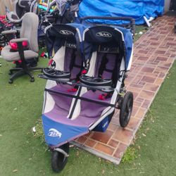 B.O.B. DOUBLE JOGGING STROLLER 