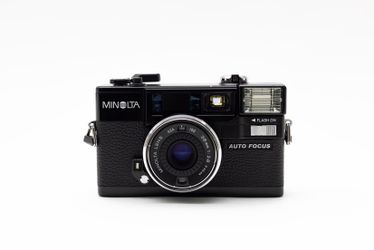 Minolta Hi-Matic AF2 35mm Film Camera!