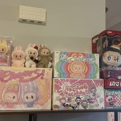 Pop Mart Labubus 