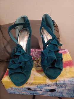 Aqua blue Wedges sz 10 Make a Offer