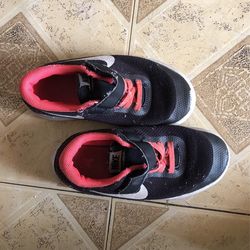 Nike Girls Shoes Size 13.5