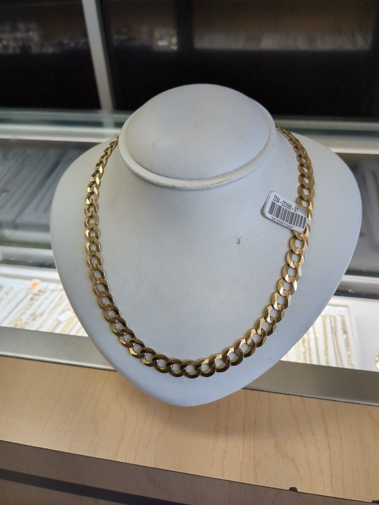 10k Gold Cuban Necklace Solid Gold 60.6 Grams 32 Long Layaway Available 10% Down If You Are Interested Ask For Maribel Thank You