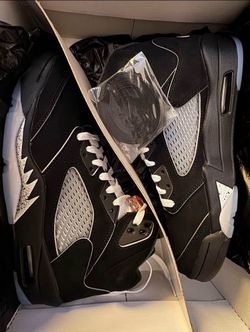 Air Jordan 5’s Metallic Size 11
