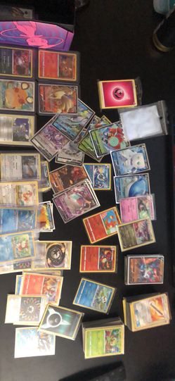 POKÉMON CARDS