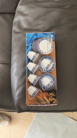 12-Piece Cup and Saucer Set