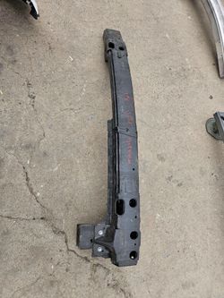 Toyota sienna front rebar oem
