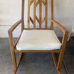 Rocking Chair 