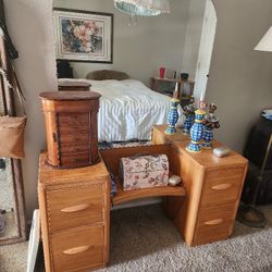 Antique Vanity Dresser