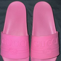 Gucci Logo Slides ‘Fuschia’ Size 9M