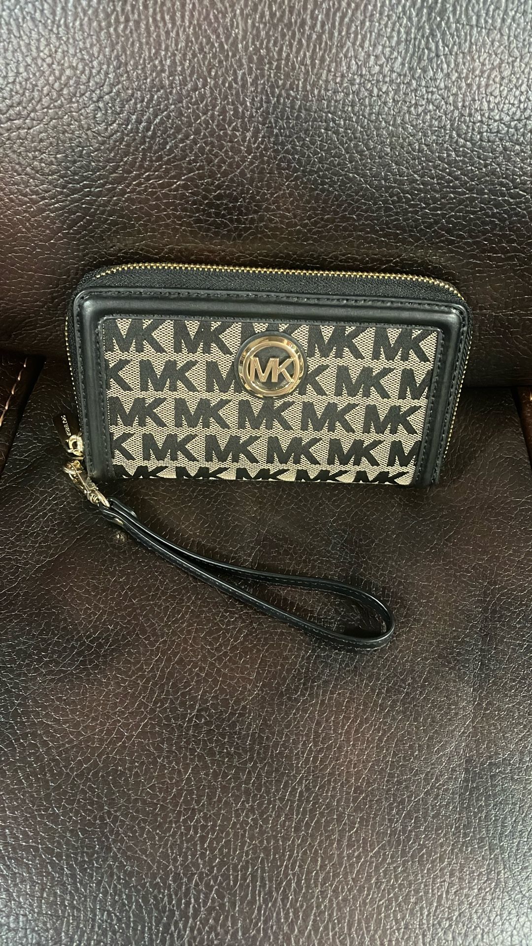 MK