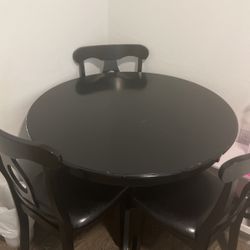 Dinning Table 