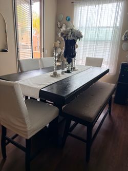 Large dinning set