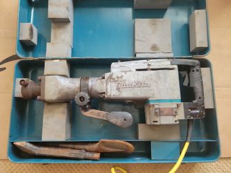 Makita HM1500 Concrete Breaker