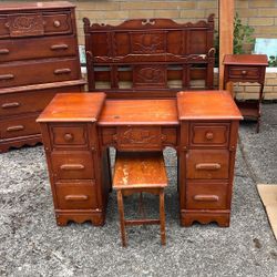 5 Piece Antique Wood Bedroom Set - Double Bed