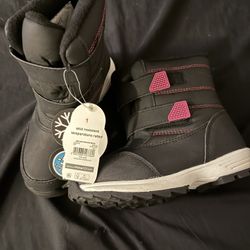 Girls Snow Boots Size 1