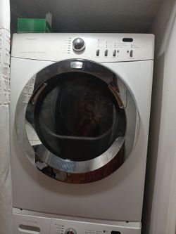 Dryer Frigidaire white