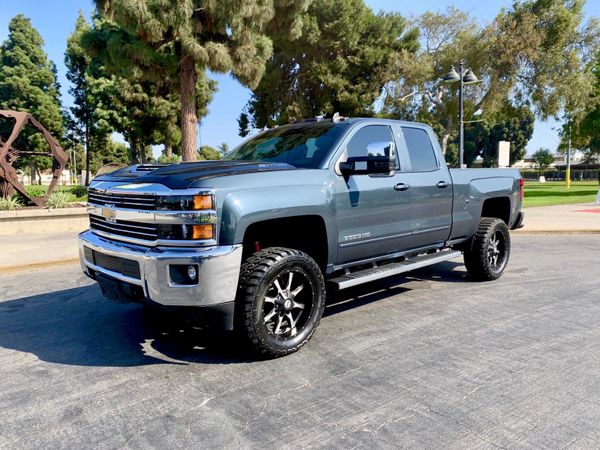 CHEVY SILVERADO MAMALONAS for Sale in Los Angeles, CA - OfferUp