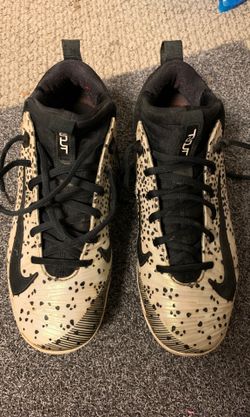 Trout baseball cleats