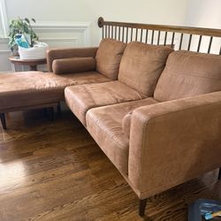 Caramel Sofa With Chaise 