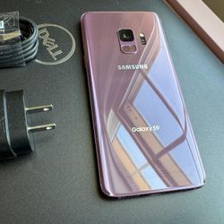 Samsung Galaxy S9  , Unlocked   for all Company Carrier ,  Excellent Condition Like New 