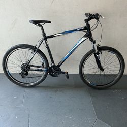 BICYCLE GIANT 21 SPEED SIZE 26 BRAND NEW 