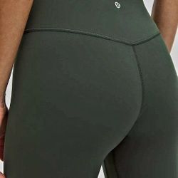 Lululemon Women's High-Waisted Grey Leggings