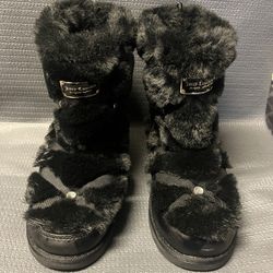 Juicy Couture Girls Black Furry Boots — Size 6Y