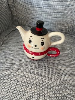 Johanna Parker snowman tea pot