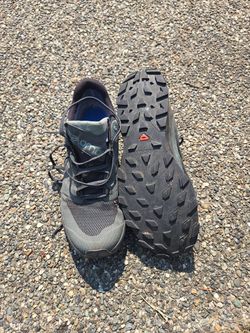 Salomon gore tex hiking shoes size 10.5