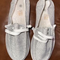 NEW EU Size 39 Shoes