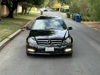 Mercedes-Benz C-Class Black Sedan 68.000 ml original