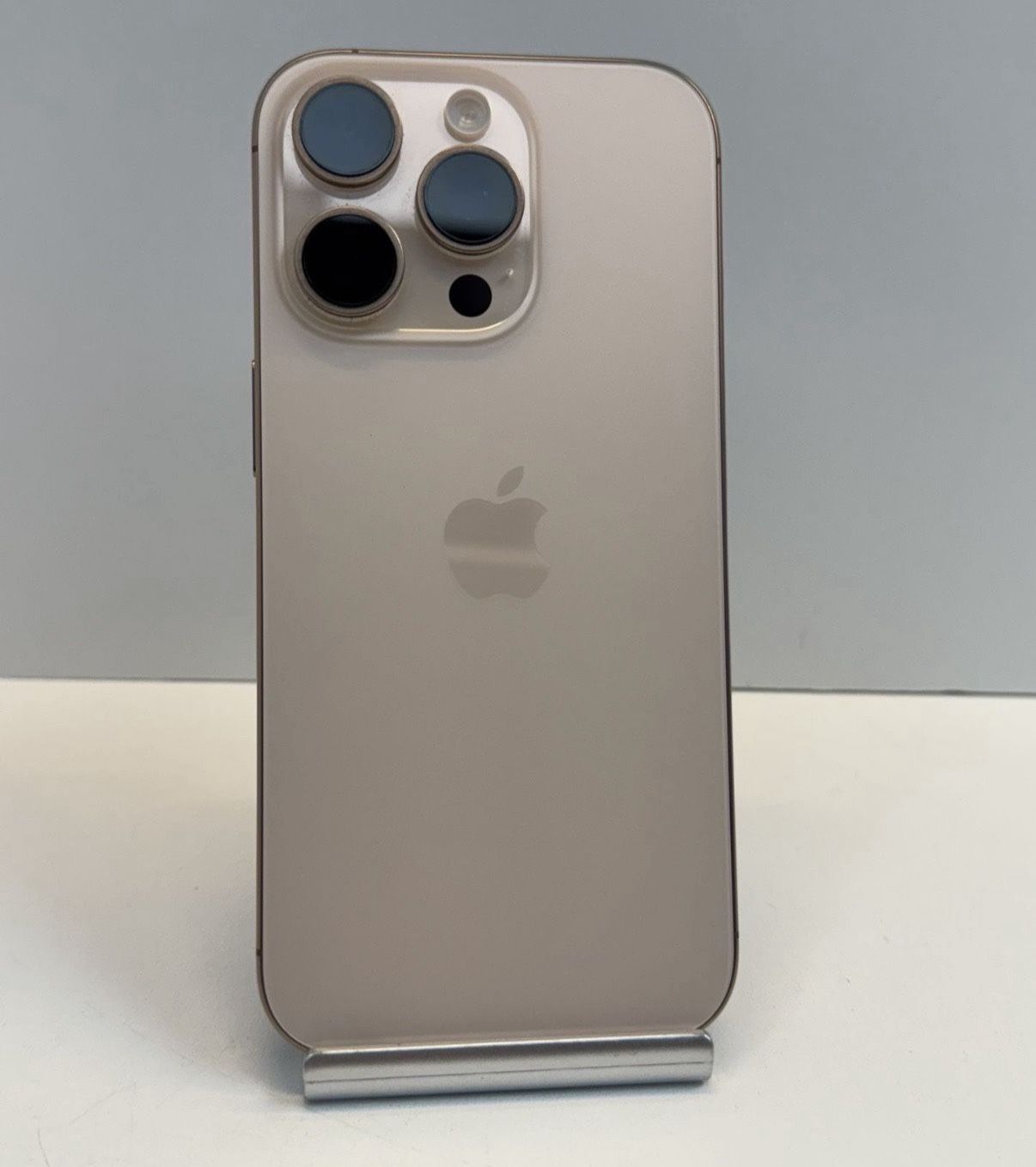 iPhone 16 Pro (Unlocked) 128GB