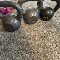 🏋️‍♀️ Kettlebell Set – 20lb to 55lb (2 of Each!) – $385 OBO