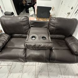Black Couch With Recliner And cup Holder
