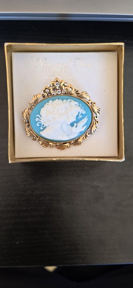 Brooch