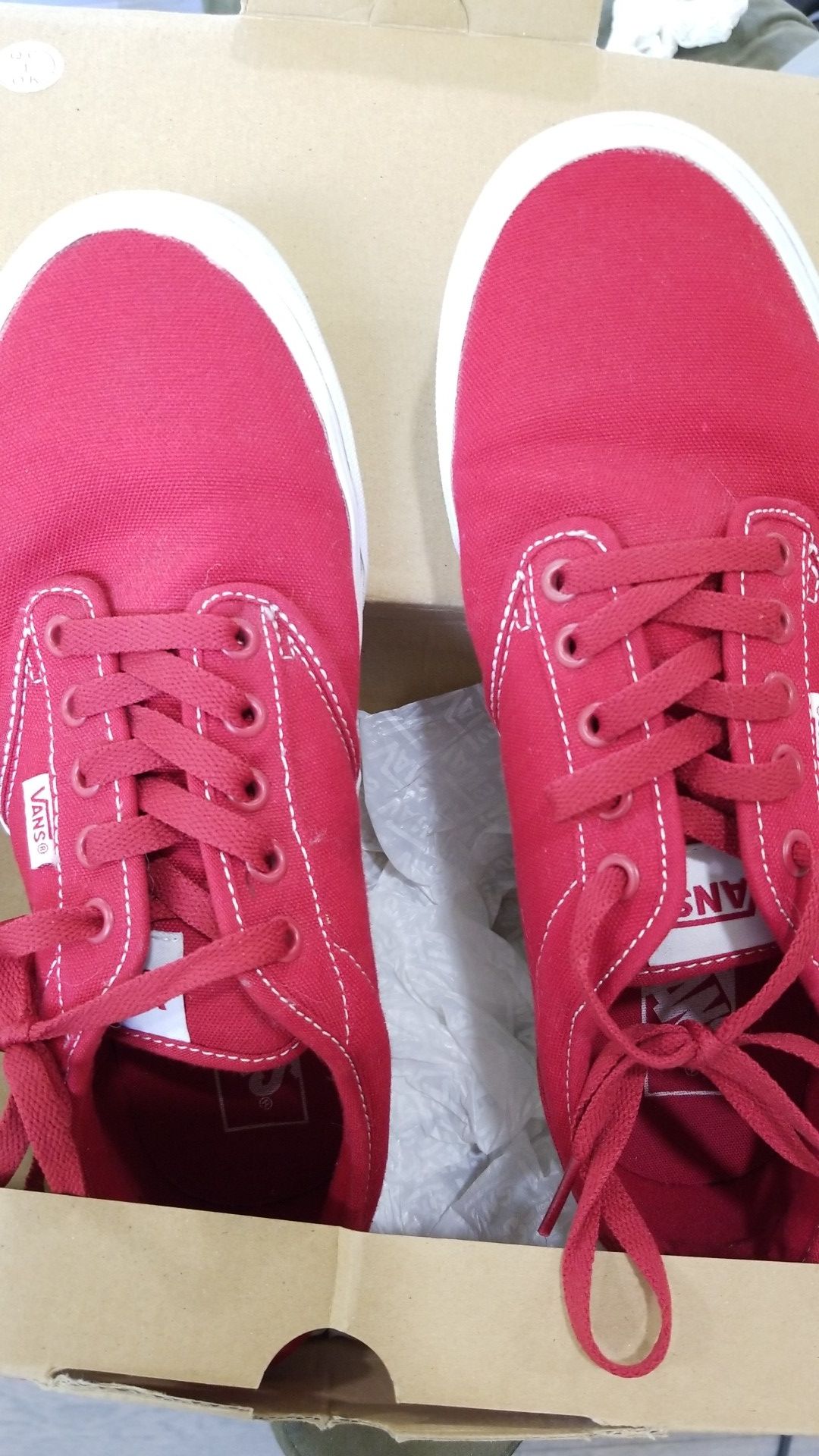 Size 9 mens red vans