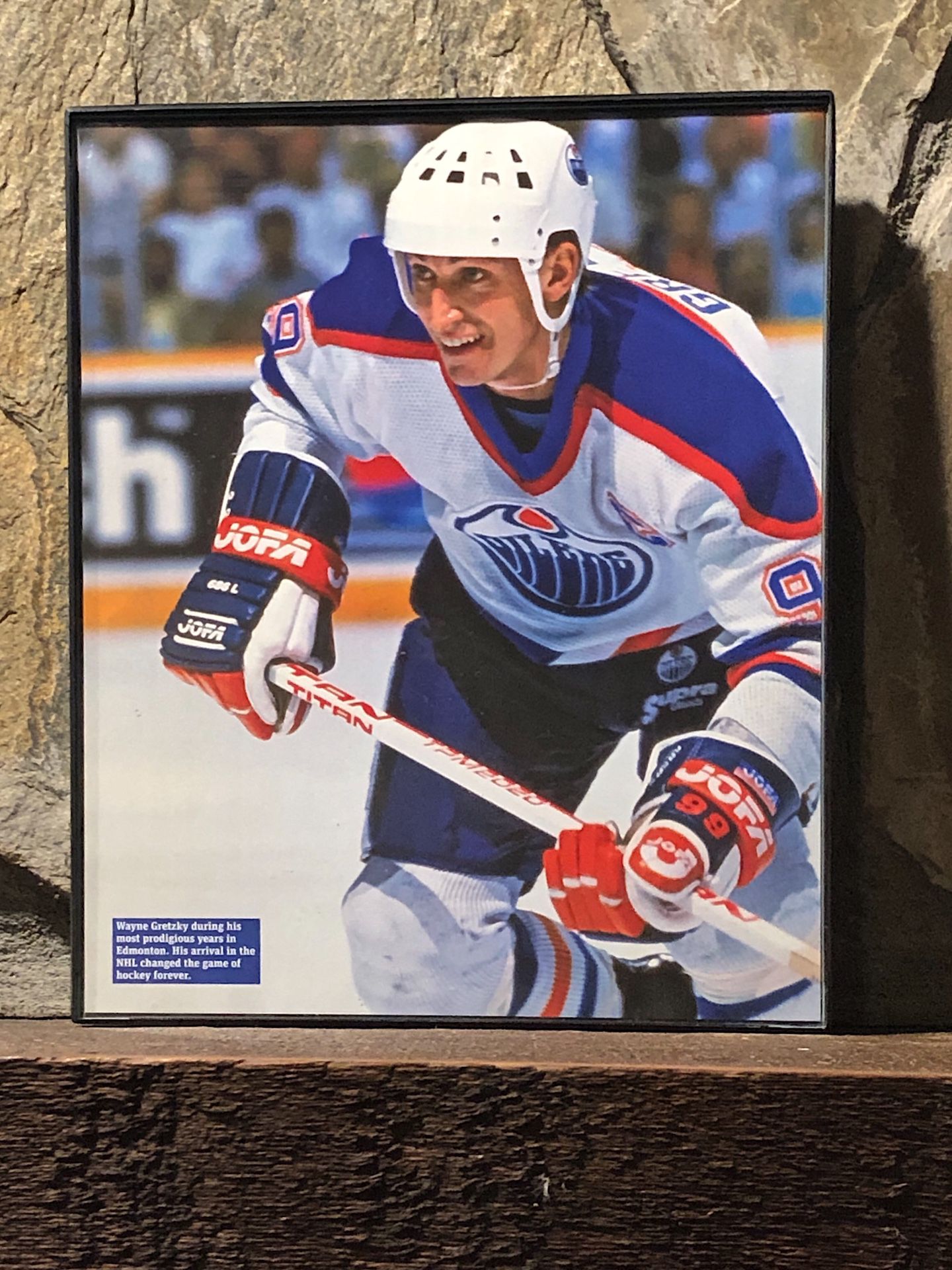 Page from the Past : Picture of Wayne Gretzky in “8x10” glass frame.