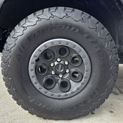 2025 Ford Raptor Rims And Tires