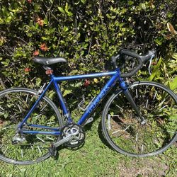 2006 TREK 1000 WSD 24-SPEED ROAD BIKE Medium Frame