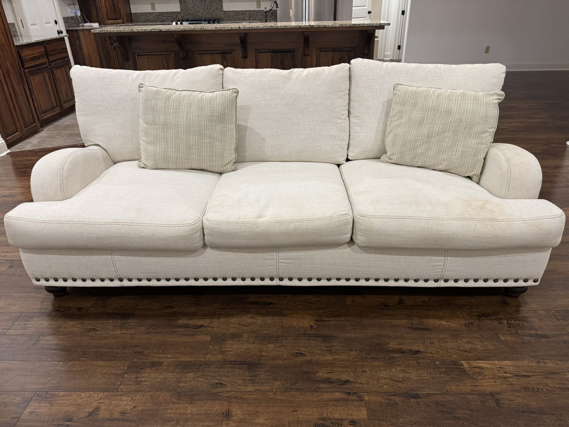 Home Furniture And bedding Sofa With Pillows