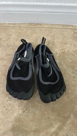 Lifeguard watershoes size Kids 11/12