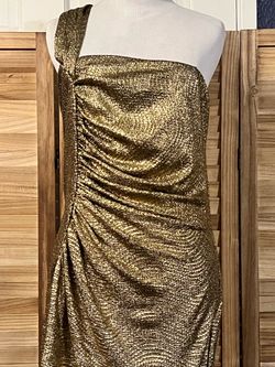 Betsy & Adam One-Shoulder Gold Metallic Gown,