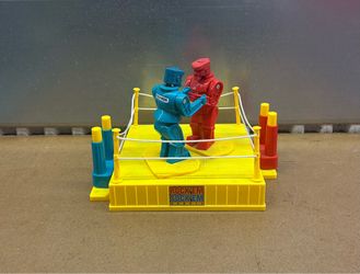 2001 Mattel ROCK ‘EM SOCK ‘EM ROBOTS Classic BOXING Robots GAME 👀 (please read description)