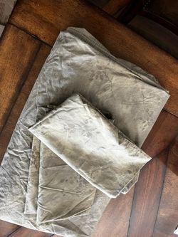 Duvet (queen) and pillow covers