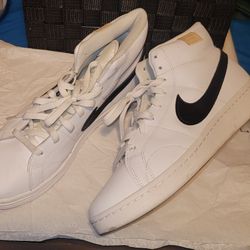 Nike Size 9.5